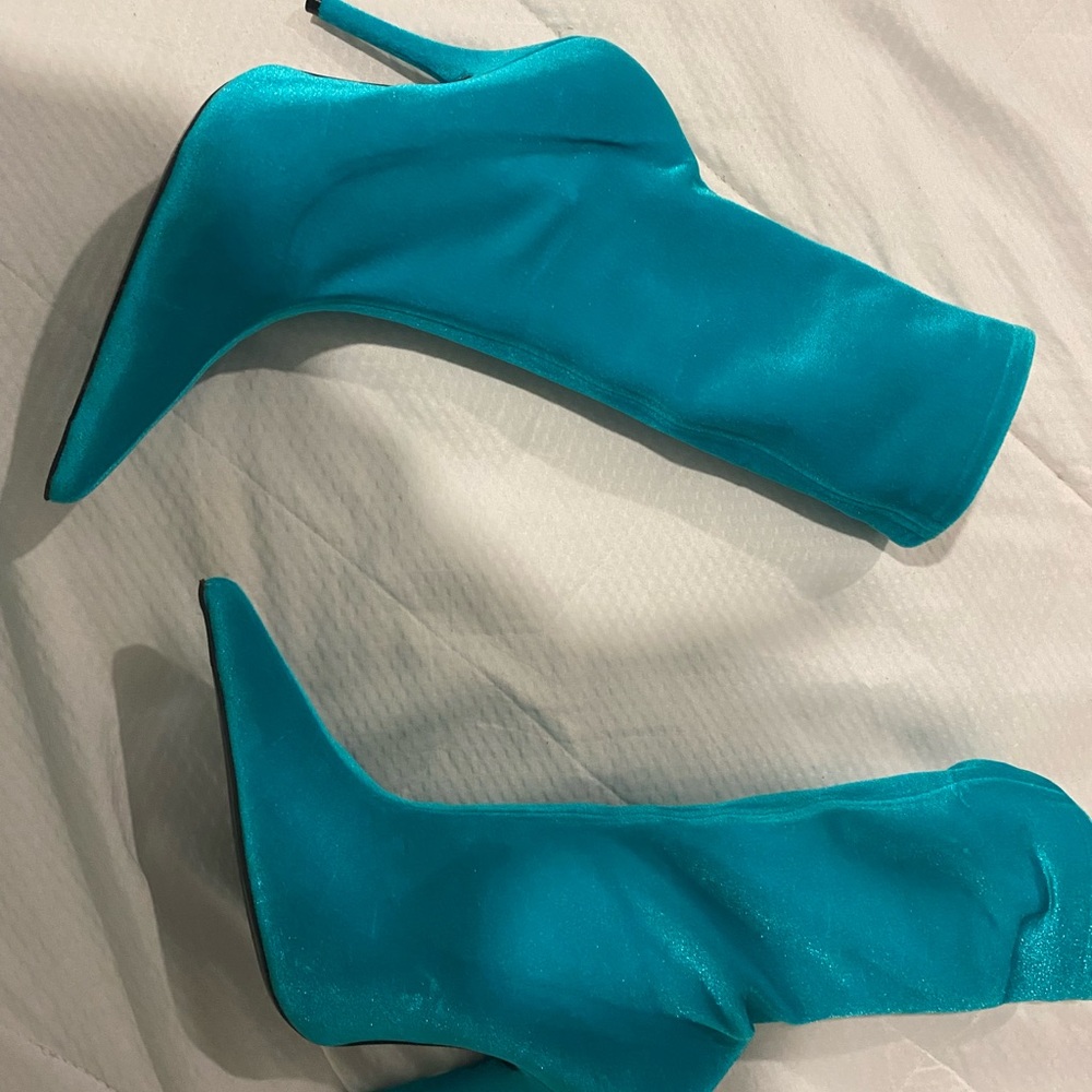 balenciaga baby blue sock heels size 7! - Picture 3 of 5